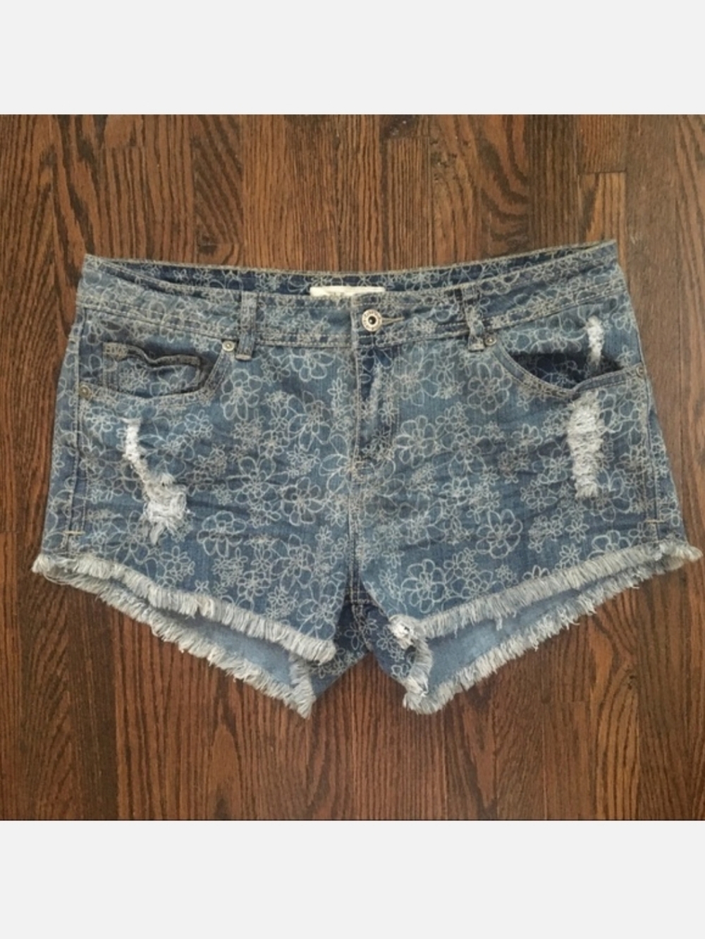 Ecko Unlimited Brand Distressed Jean Denim Shorts Festival Coachella Daisy Dukes
